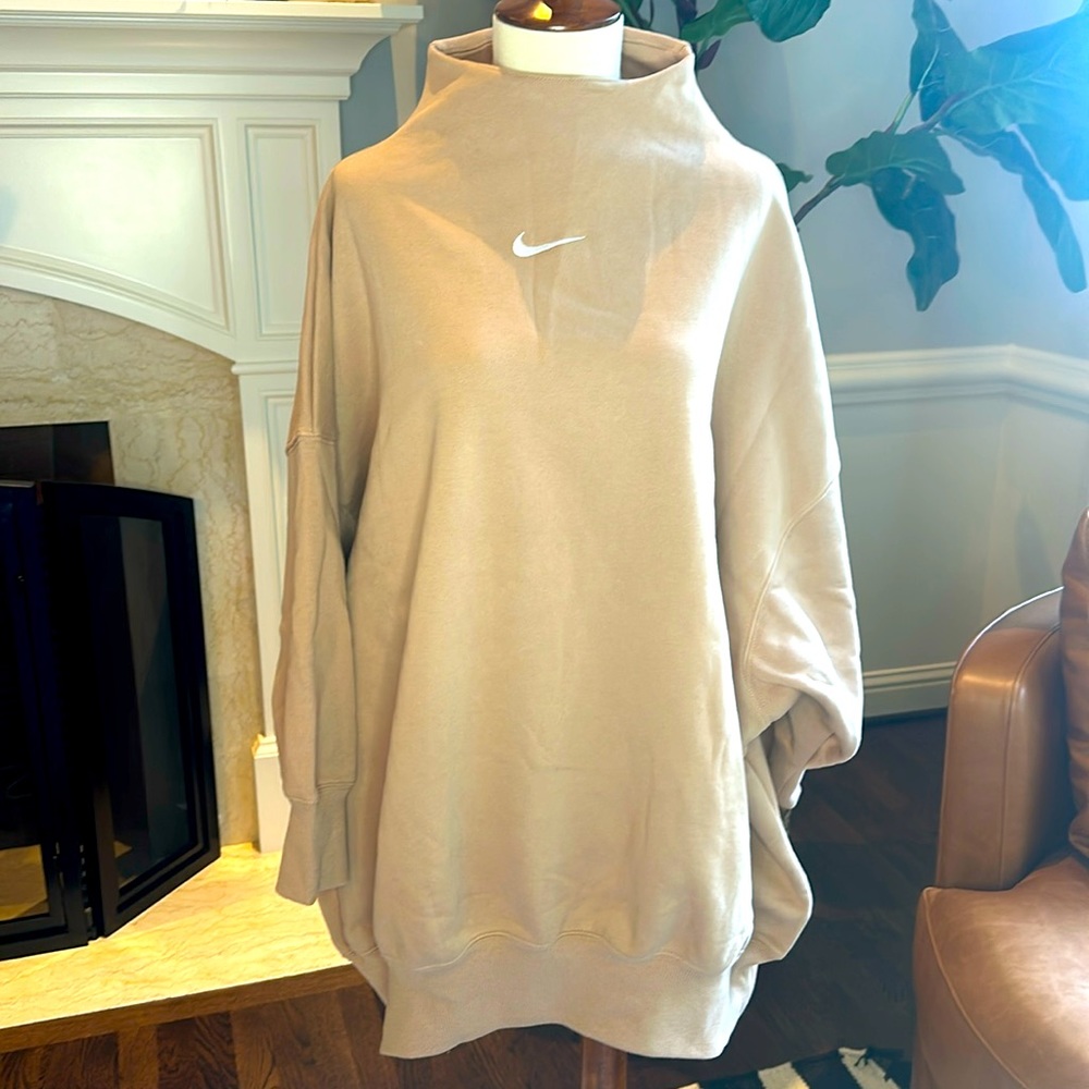 Nike Beige Sweatshirt